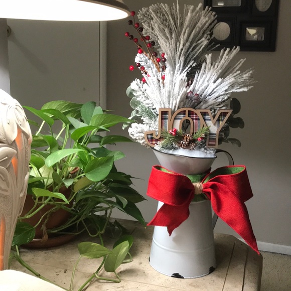 Other - SOLD (NEW)🎄 Farmhouse Enamel Christmas Pitcher